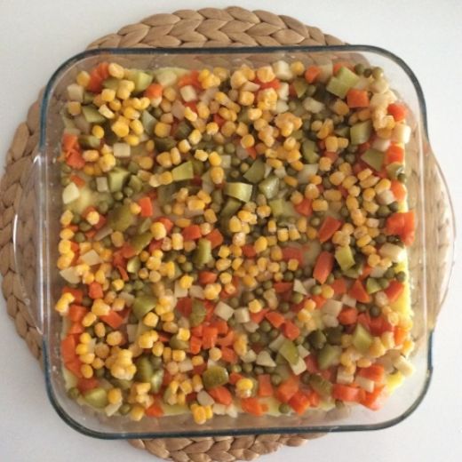 Fırında Garnitürlü Patates Tarifi ve Malzemeleri