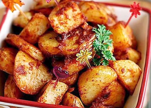 Fırında Salçalı Patates Tarifi ve Malzemeleri